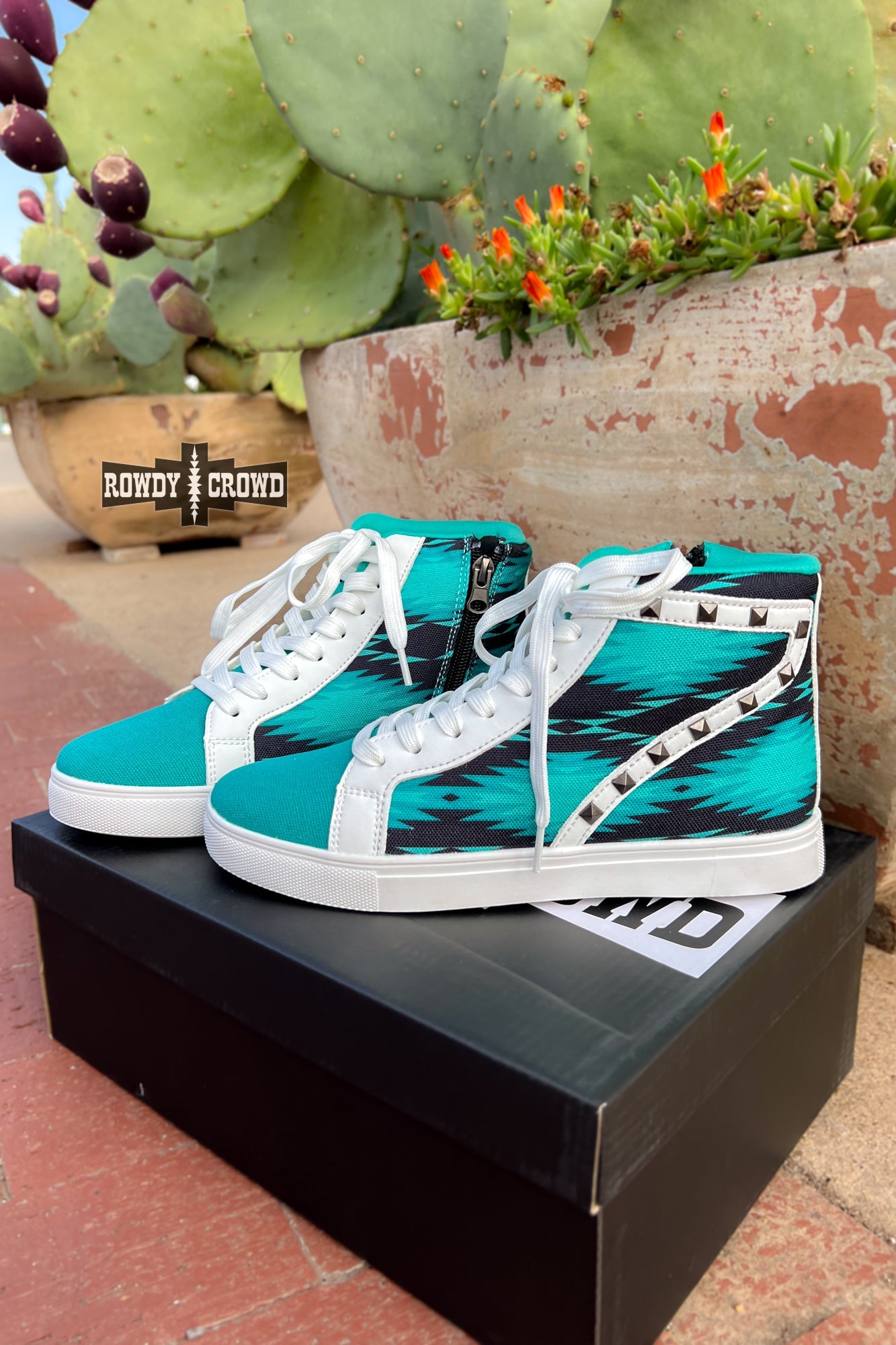 HEARTLAND HIGHTOPS